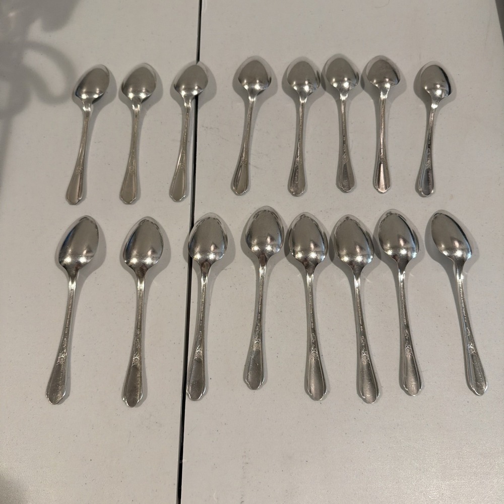 16 Wm Rogers International Memory Hiawatha 1937 Teaspoons Silver plated - Picture 6 of 6